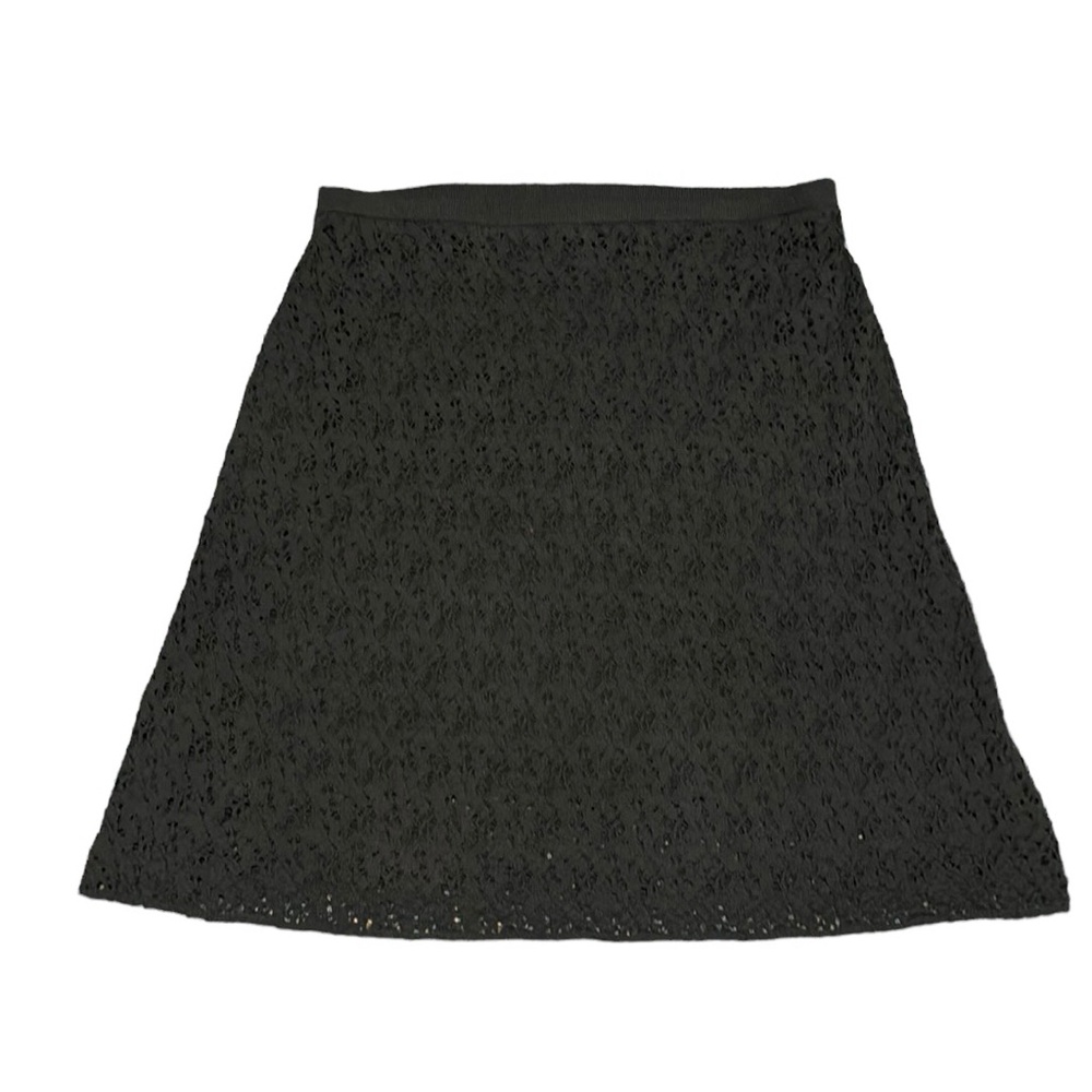Eileen Fisher short lace skirt in black wool. Size L. EUC